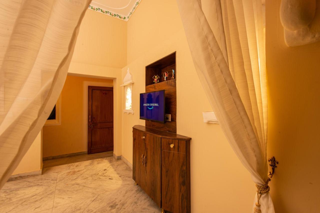 Mantra Hostel